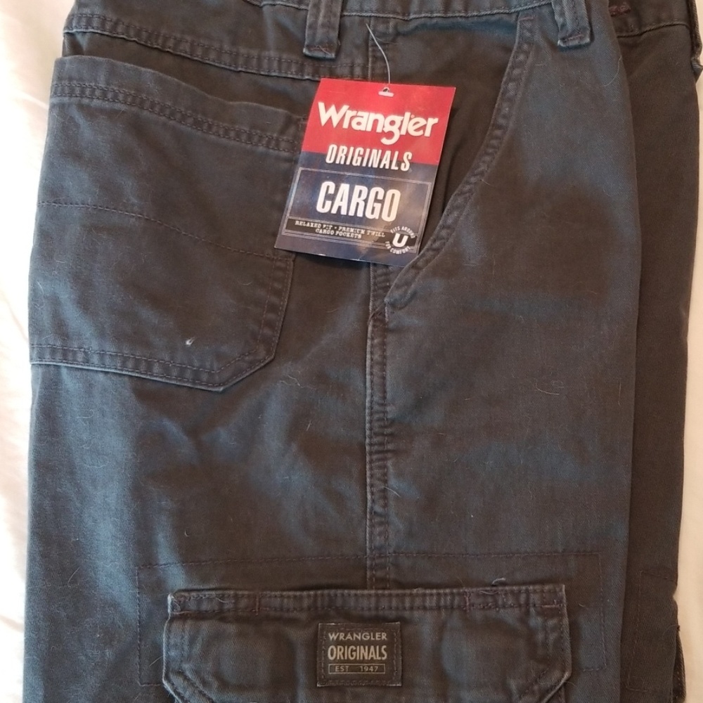 Men's Charcoal Gray Wrangler Cargo Pants, W30, L32